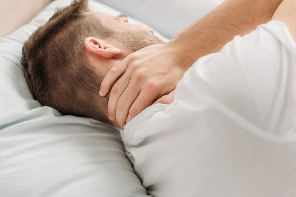 stiff neck relief in Knoxville, upper cervical care in Knoxville, Knoxville chiropractors, chiropractor for neck pain in Knoxville, stiff neck in the morning