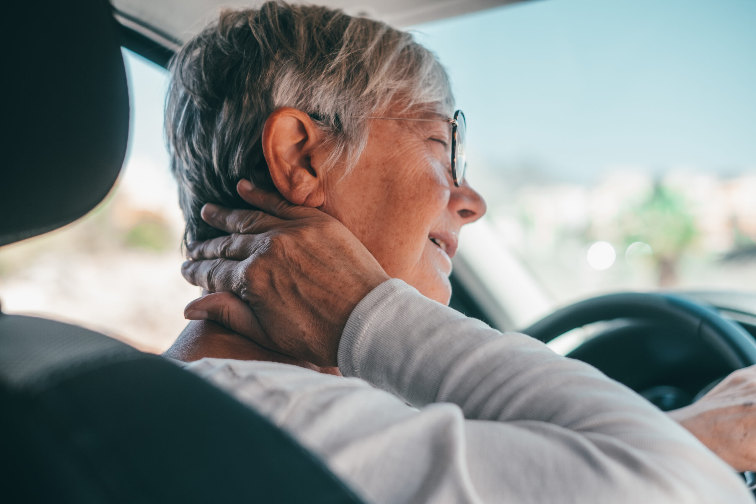 achy neck triggers migraine and vertigo in Knoxville